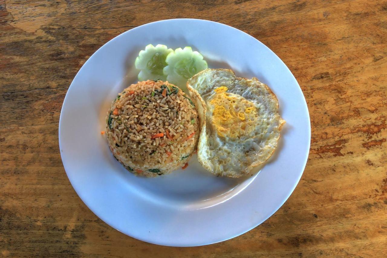 盖雅特里简易别墅旅馆 Batununggul 外观 照片